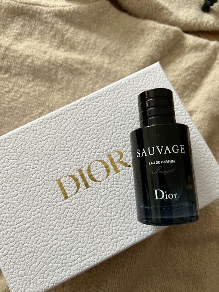 Sauvage dior perfume (body spray)